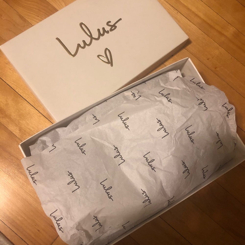 Lulu’s Shoes - Picture 5 of 5